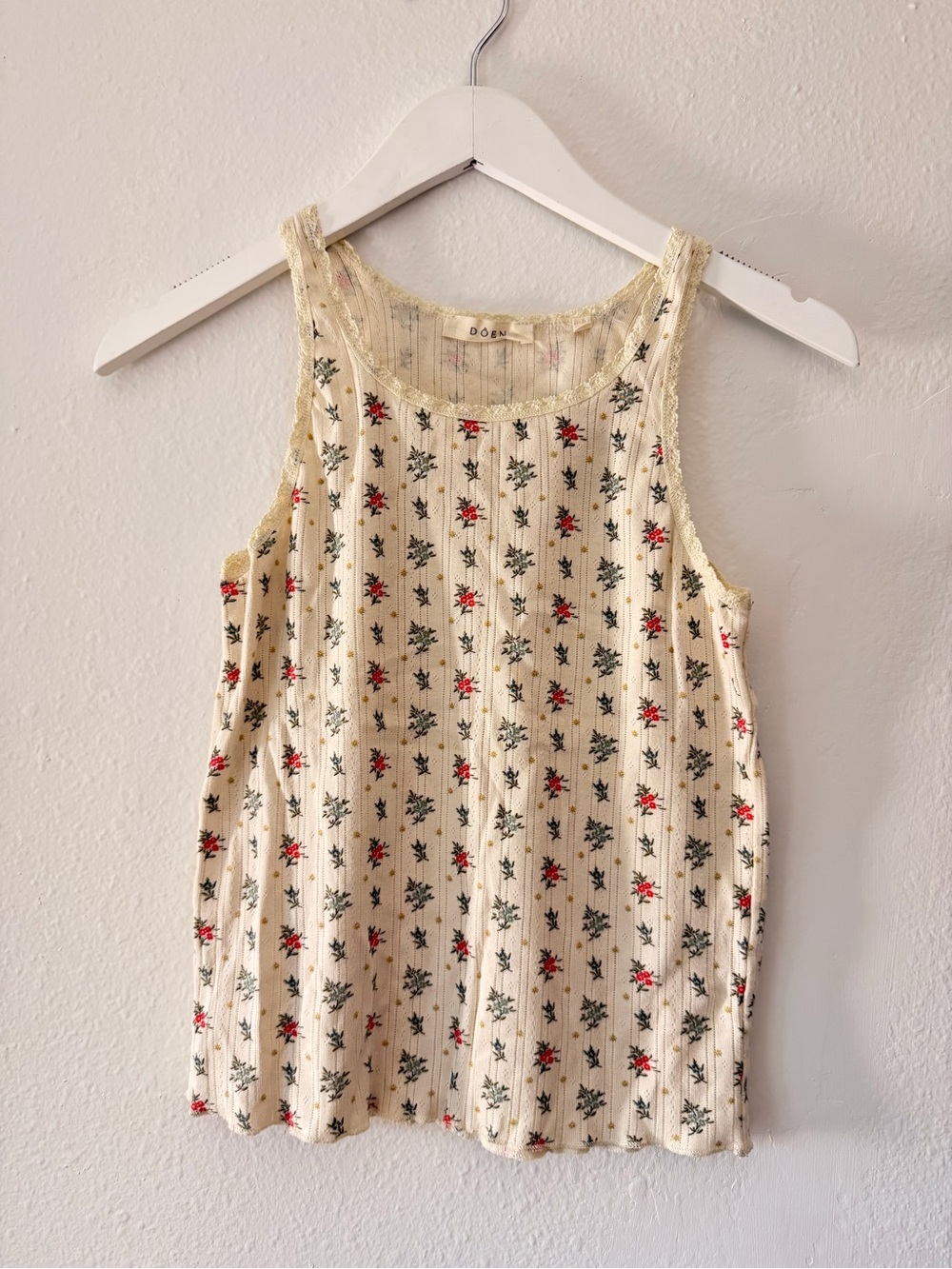 Doen Floral Ribbed Tank Top in Cream with Red & Green Print